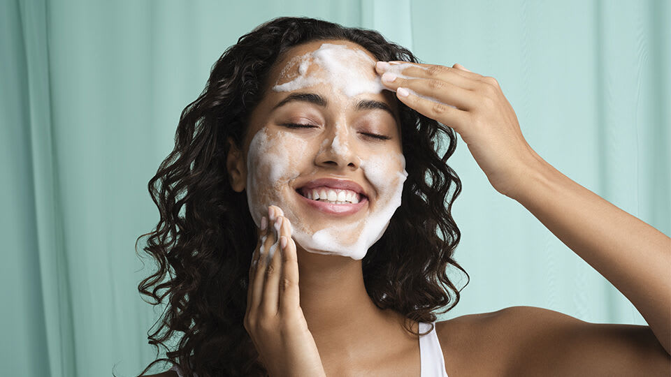 The Benefits of Exfoliating: Why Exfoliation Is So Important
