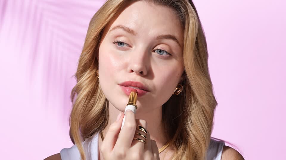 How to Use Lip Tint