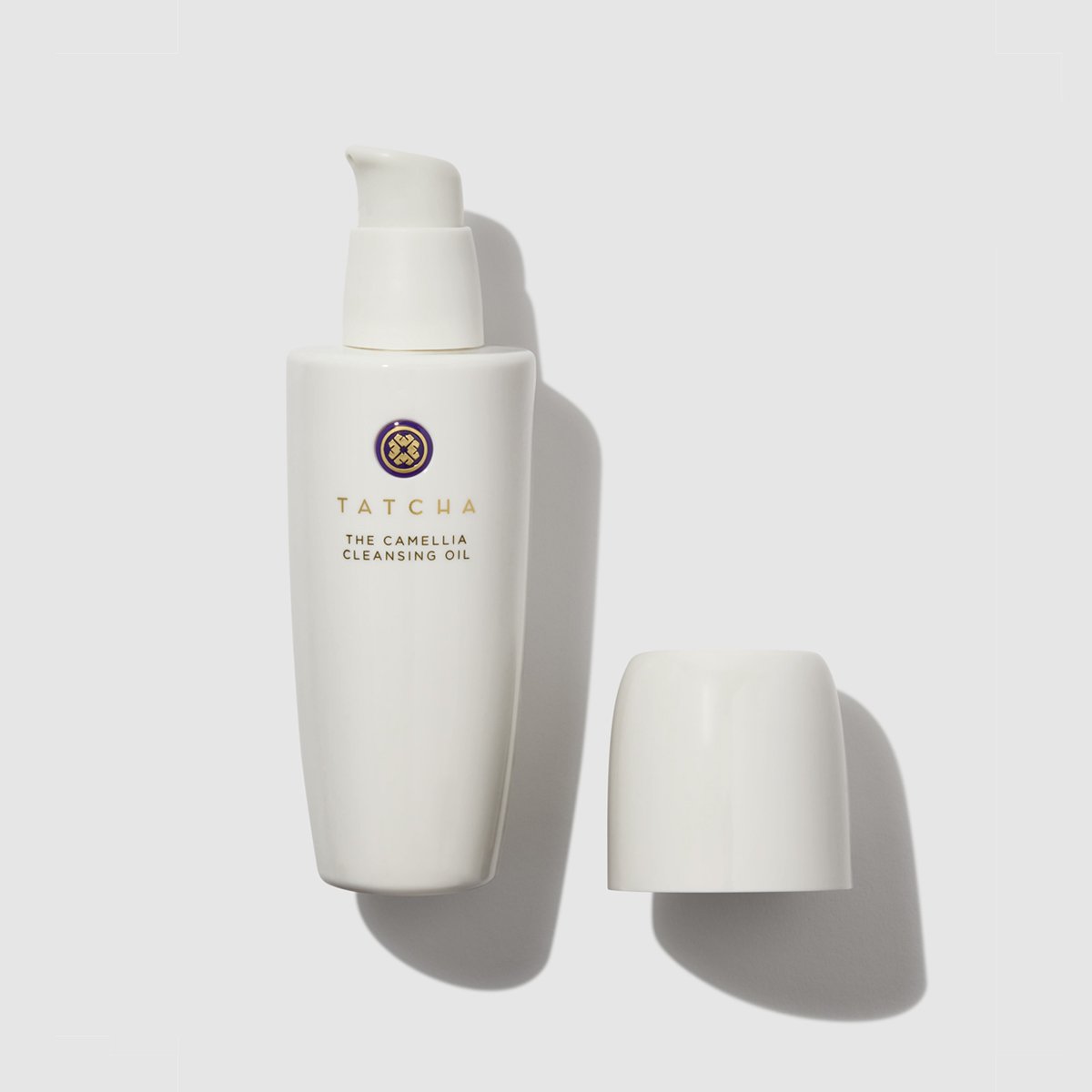 Full size Camellia Cleansing Oil with Cap Off